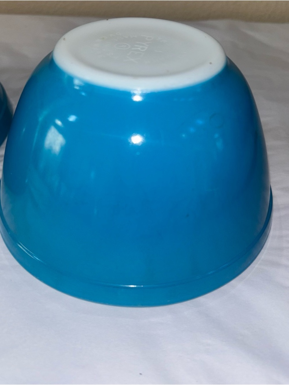 2 Vintage Pyrex Primary Color Americana? Turquoise Blue 401 402 - Picture 10 of 14